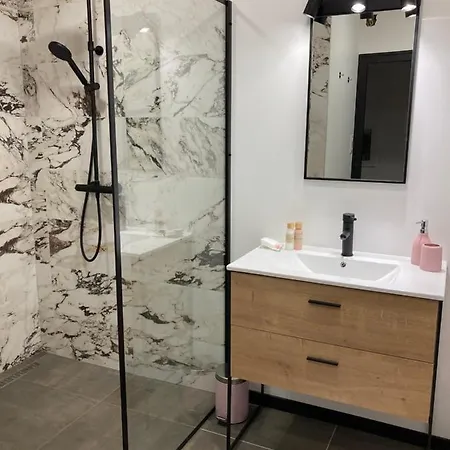 Oda ve Kahvaltı La Tuilerie D'hotes